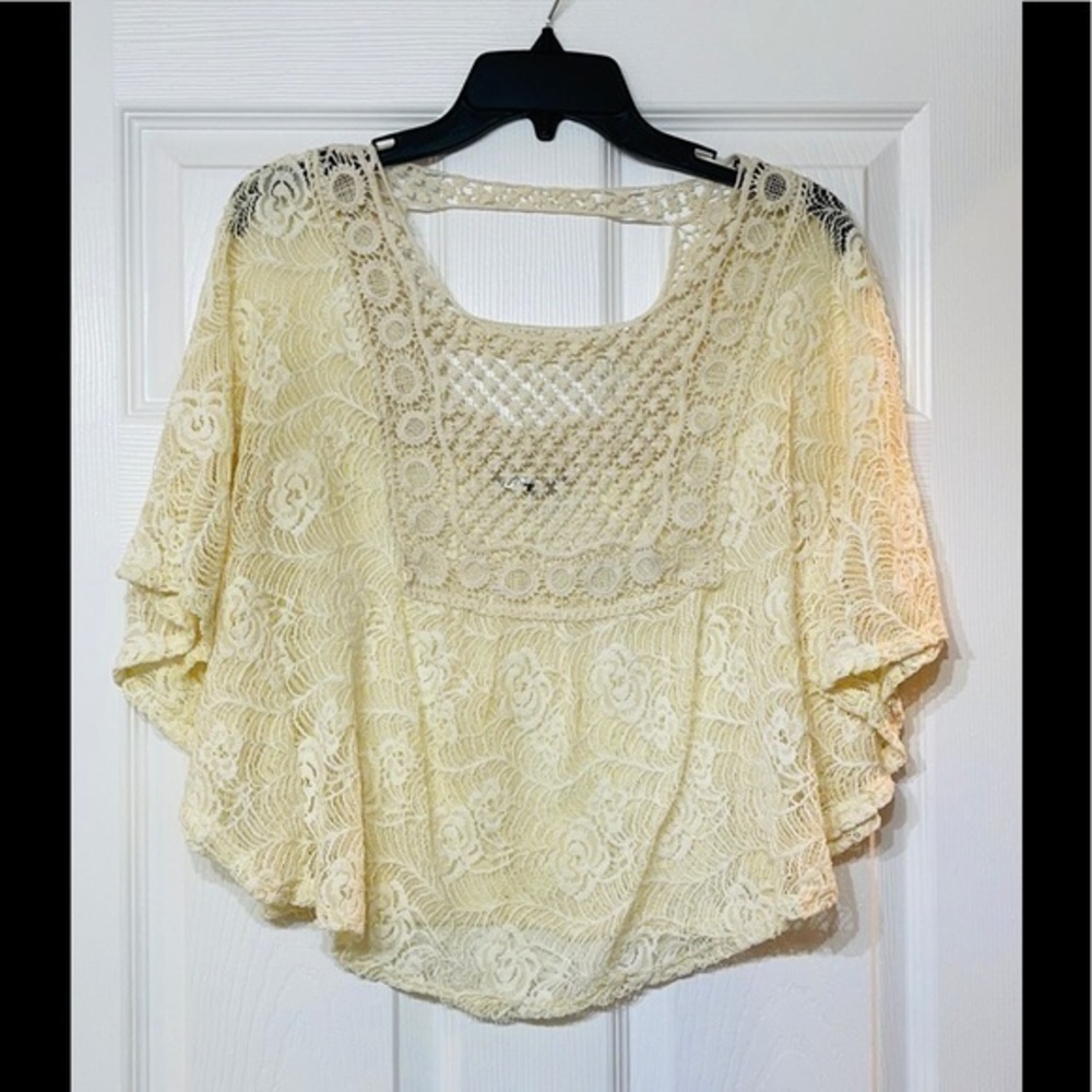Blu Planet BOHO lace top